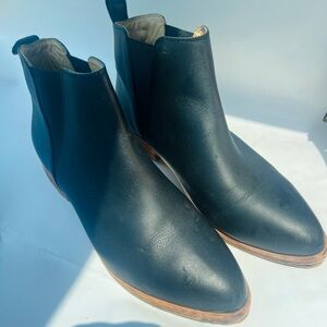 Nisolo Black Leather Chelsea Boots